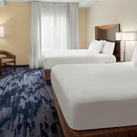 Fairfield Inn & Suites Бедфорд Екстер'єр фото