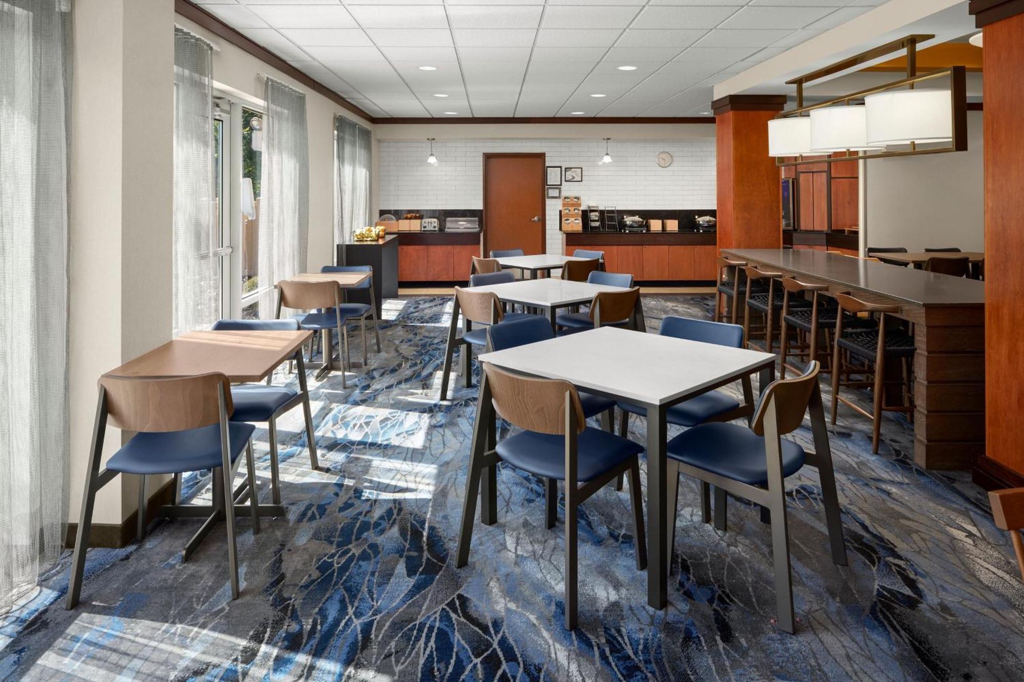 Fairfield Inn & Suites Бедфорд Екстер'єр фото