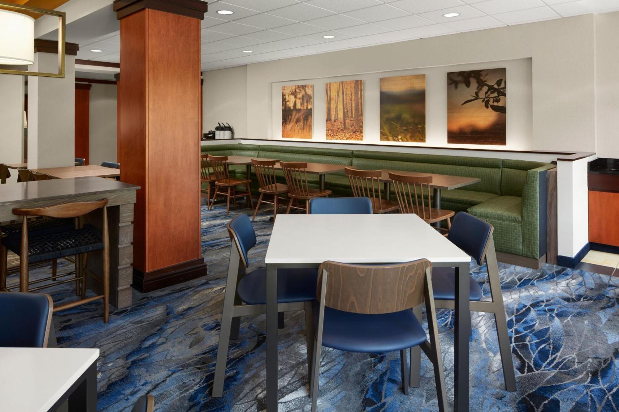 Fairfield Inn & Suites Бедфорд Екстер'єр фото