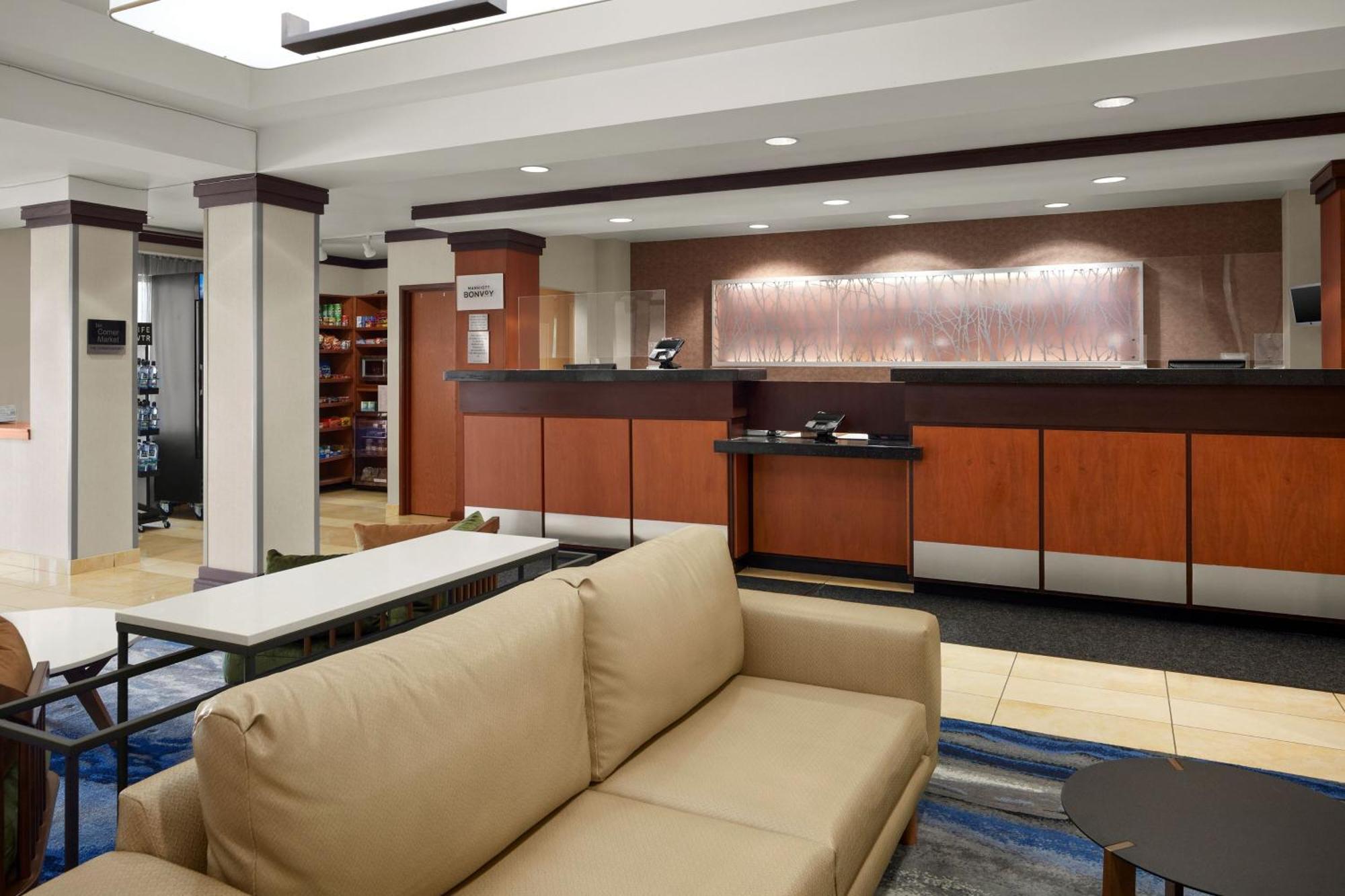 Fairfield Inn & Suites Бедфорд Екстер'єр фото